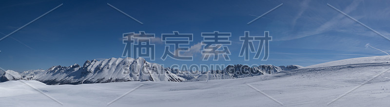 阿尔卑斯山全景图