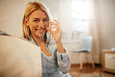 来点亮你的一天