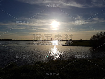 佐恩boven水