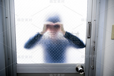 可疑的男人