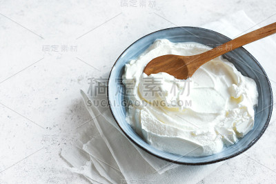 自然的希腊酸奶