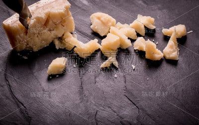 组成的奶酪