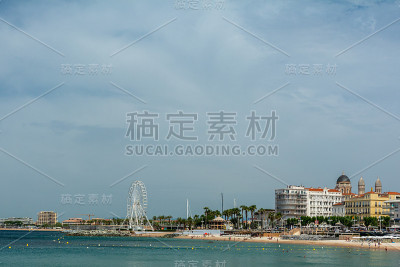 海滩的Saint-Raphael