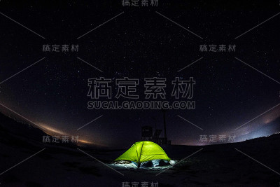 露营在猎户座