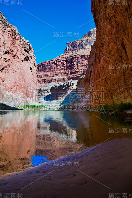 红墙洞穴大峡谷