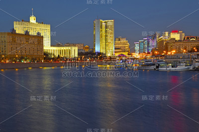 莫斯科河堤上的俄罗斯政府办公室
