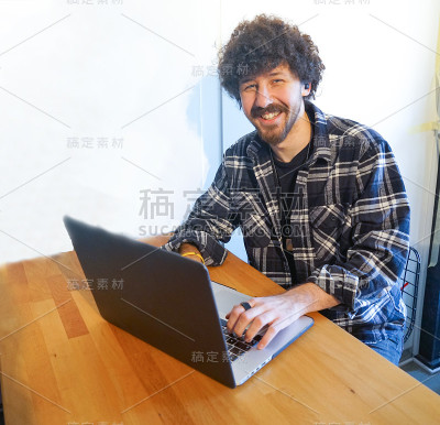 年轻人