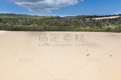 摩顿岛沙丘