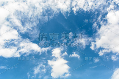 蓝天和白云