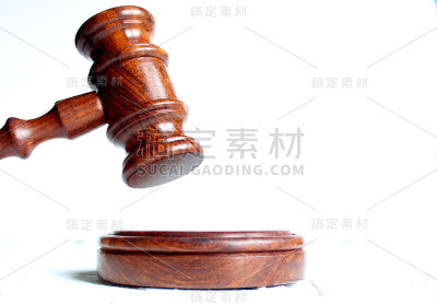 法官的木槌轻背景，俯视图。法律的概念