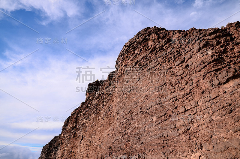 大加纳利岛的火山岩玄武岩地层