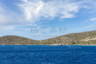 希腊勒罗斯岛的景色令人惊叹