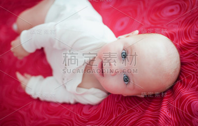 可爱的小女孩