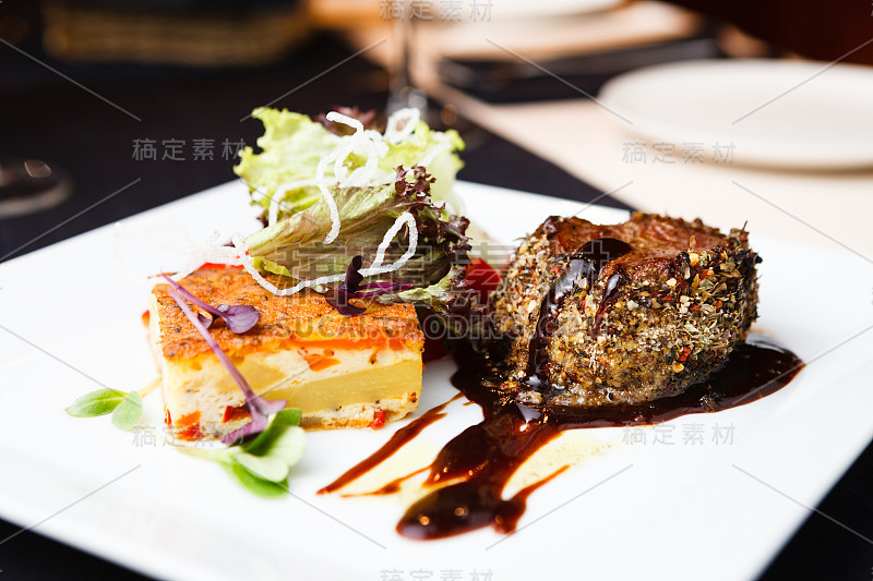牛柳配土豆片