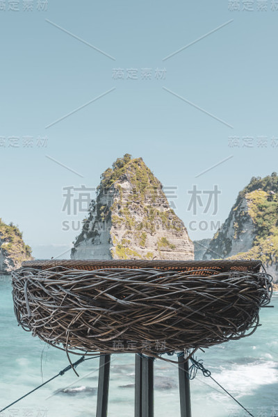 时髦的巴厘燕窝式座椅
