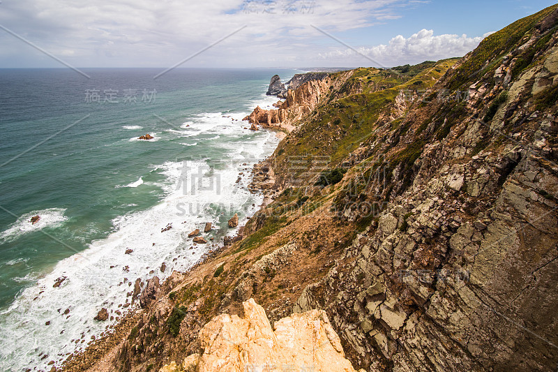 葡萄牙海岸，卡波达罗卡角-欧洲的最西端。风景如画的岩石。