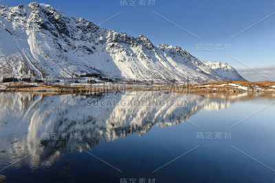Gimsoystraumen把Austvagoya和格林索亚群岛都搞错了。Vagan kommune
