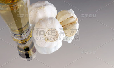 大蒜和酒精。