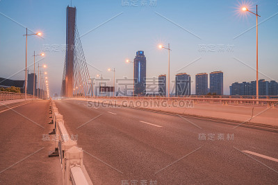 中国城市建筑与城市交通