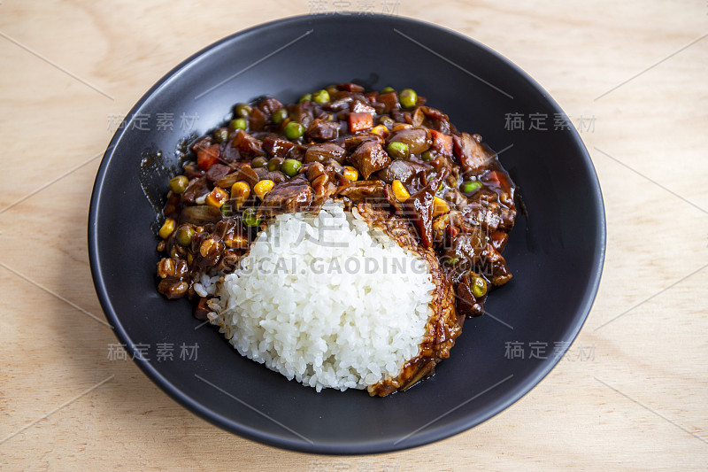 韩国食物豉油饭