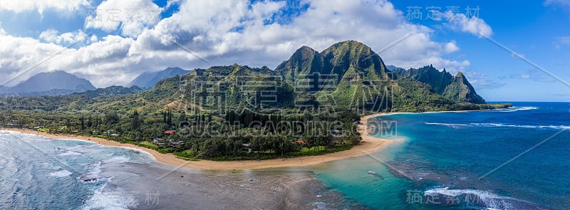 无人机拍摄的夏威夷考艾岛北岸隧道海滩