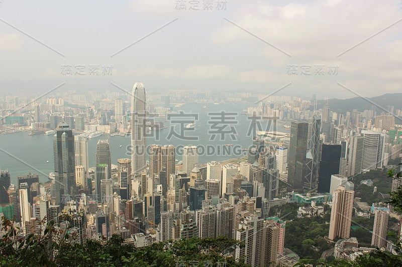 从维多利亚峡俯瞰香港全景