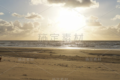 在布卢门达尔和安齐海滩上的日落;northsea,荷兰,荷兰