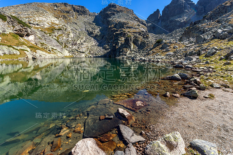 可怕的湖和库朋斯峰，瑞拉山令人惊叹的风景