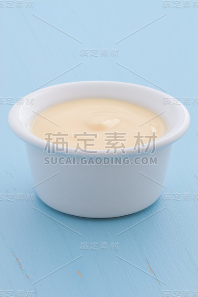 新鲜的酸奶