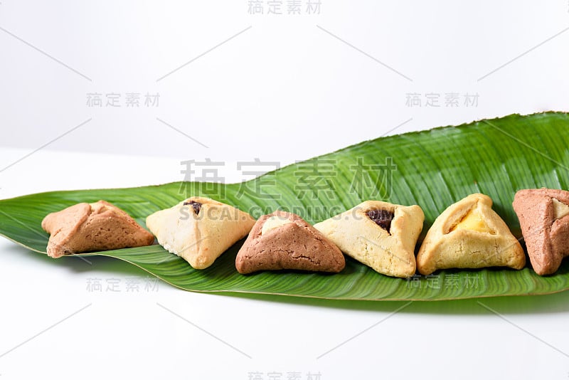 犹太人自制的哈曼塔辛饼干或棕榈叶白底饼干