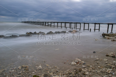 海滩码头