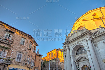 天气晴朗的克罗地亚里耶卡地标