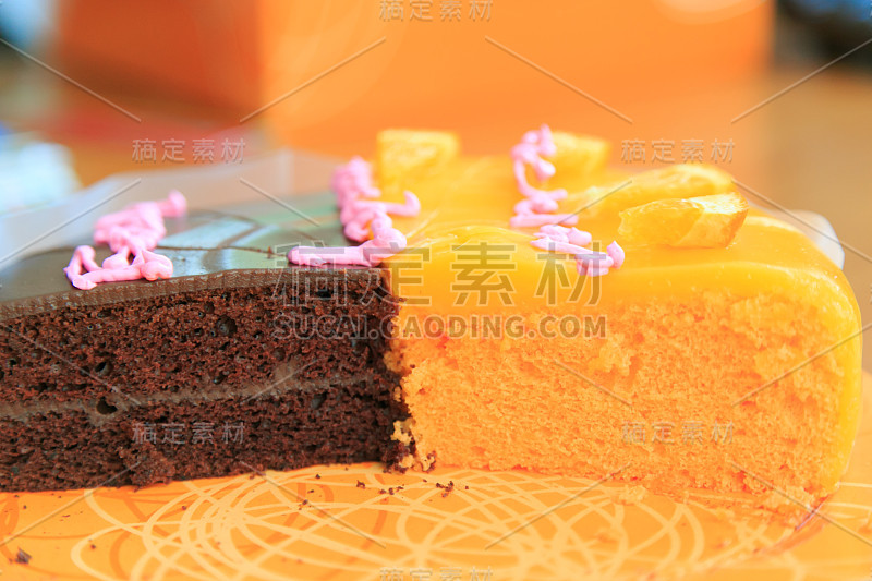 巧克力橙口味生日蛋糕快乐