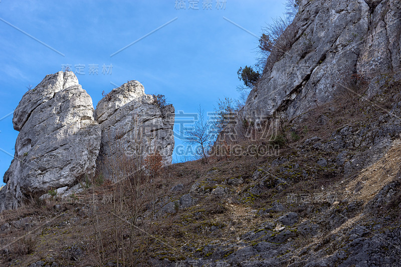 Głęboka洞穴(Maszycka Cave) -一个洞穴在Będkowska山谷在奥尔库兹高地