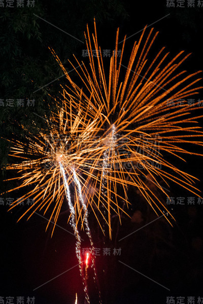 熊熊燃烧的火焰
