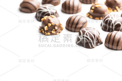 果仁糖糖果。巧克力松露。