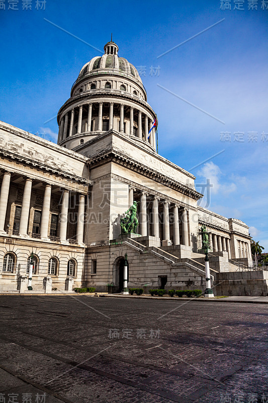 古巴哈瓦那著名的国家国会大厦(Capitolio Nacional)