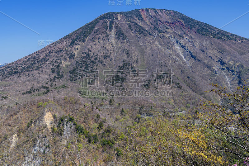 春天的南台山