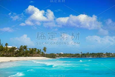 玛雅里维埃拉的阿库马尔加勒比海滩