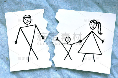 莫姆带着儿子离婚的父亲画画
