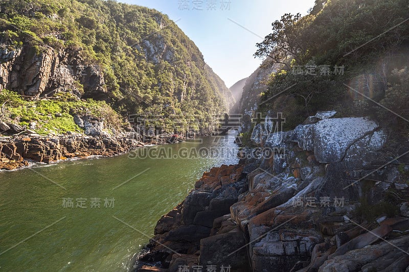 暴风雨河口在齐西卡马国家公园，南非