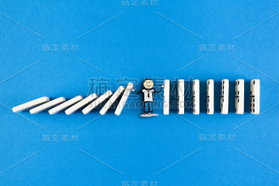 Stickman图防止多米诺骨牌线从下落