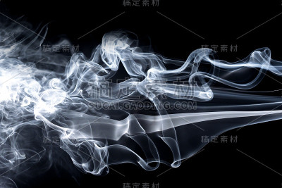 烟迹孤立在黑色