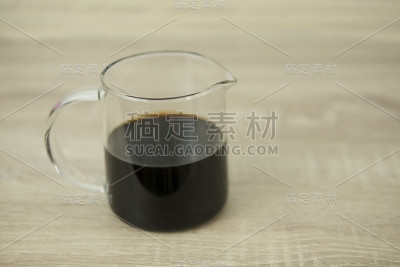 透明度咖啡罐