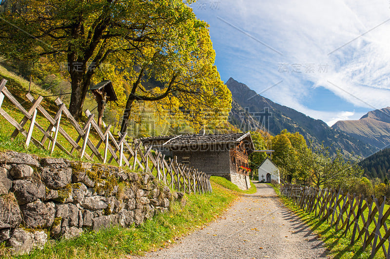 古村落格斯特鲁本在山区