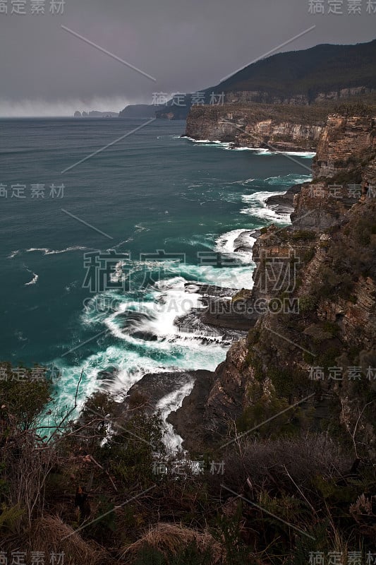 海岸线上的风暴