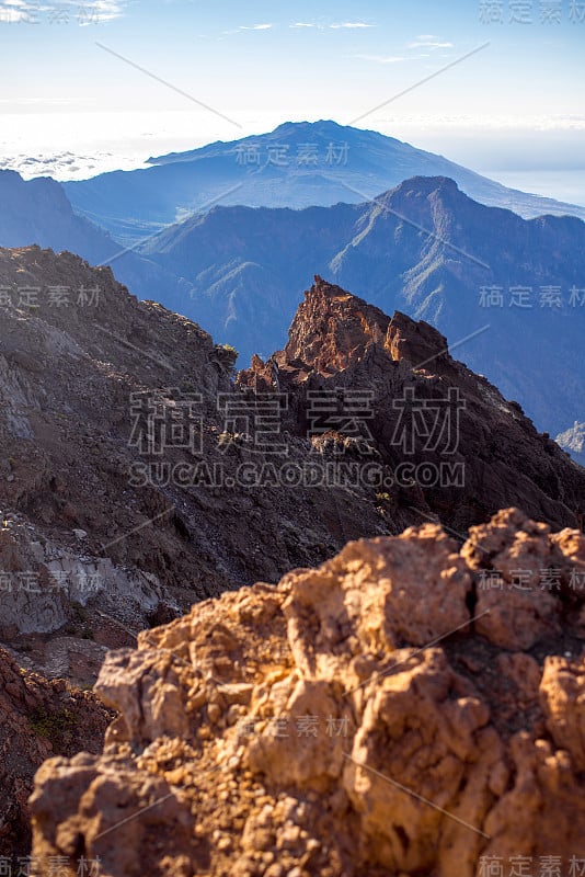 拉帕尔马岛的火山景观