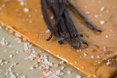 腌制焦糖的烹饪
