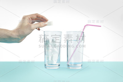 一杯水白糖，糖尿病甜，手滴白糖