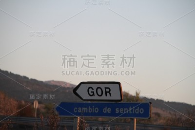 倾心于交通标志